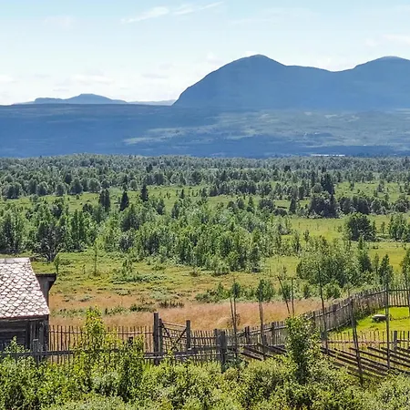 Lovely In With House A Mountain View